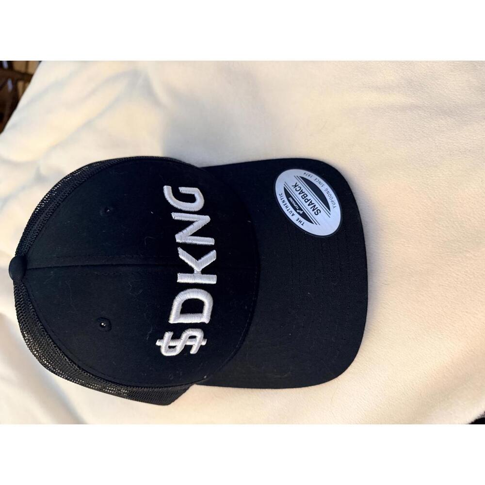DraftKings $DKNG Trucker Hat Black Yupoong Snapback Mesh Baseball Cap‎